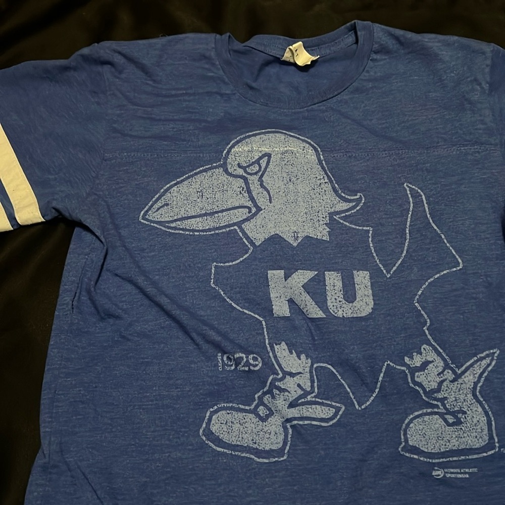 Ladies KU short sleeved t-shirt size small